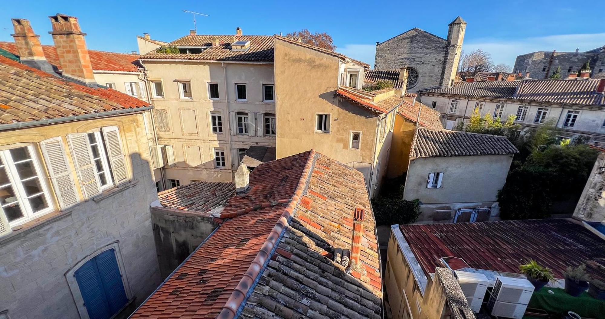 Ac - Private Exterior - Au Pied Du Palais Des Papes! *